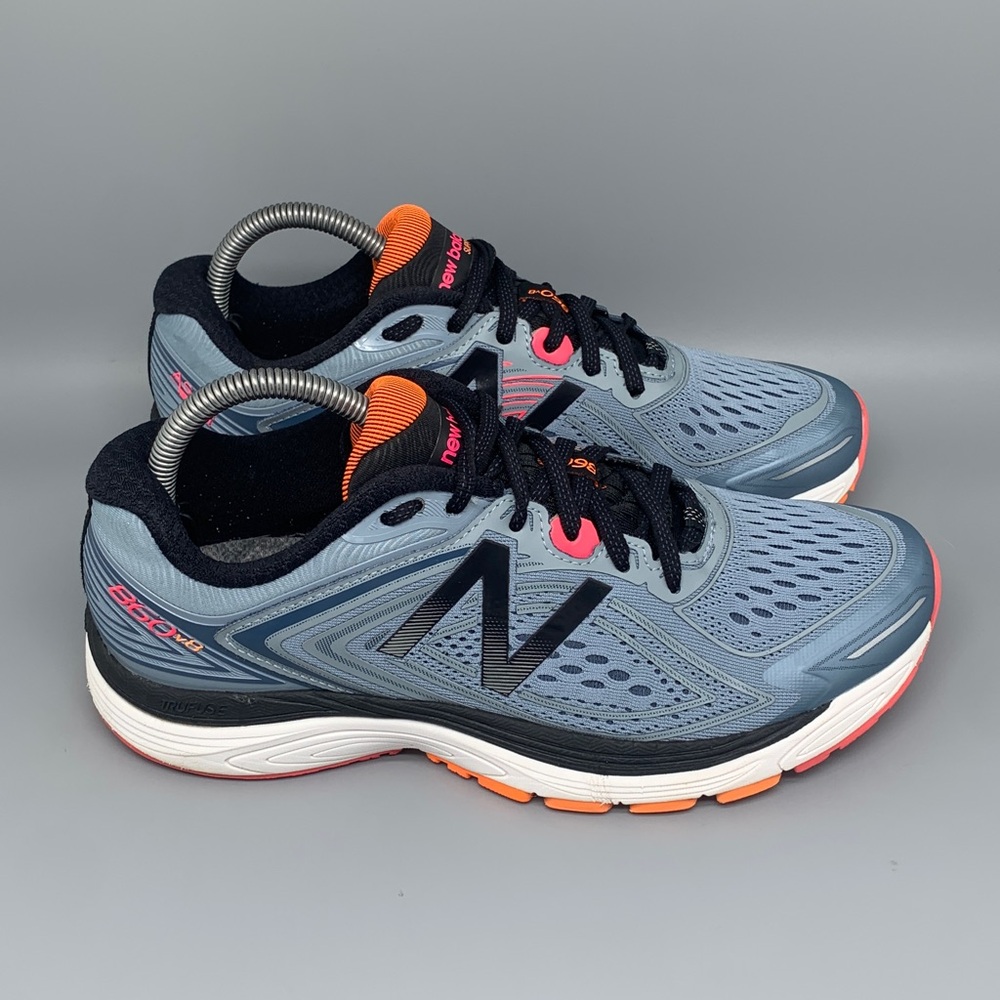 New Balance 680v5 Gray Orange Running Shoes Women’s Sz 9‎